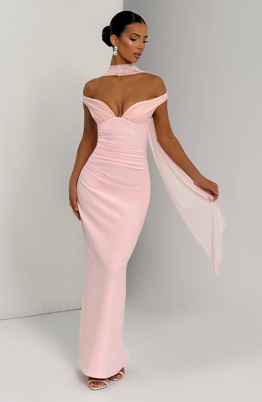 Avelelle Maxi Dress in Blush by Clandour, product photo 8