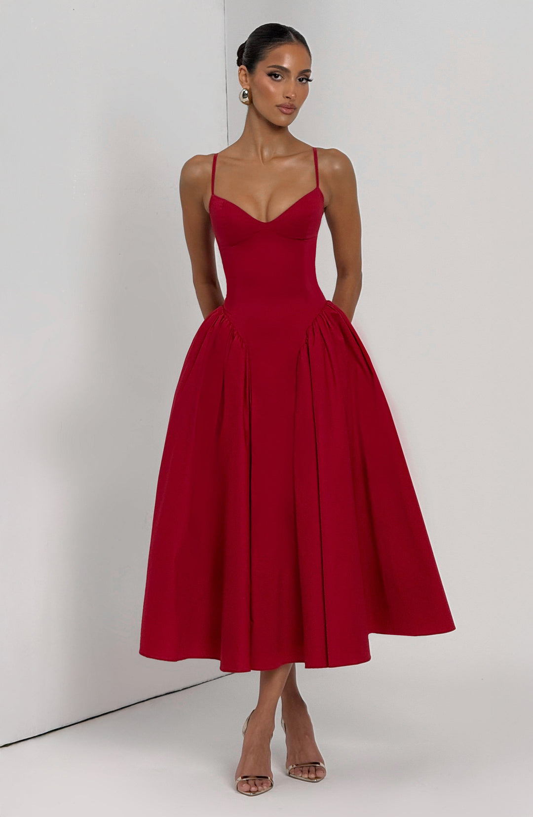 Gialise Midi Dress in Red by Clandour, product photo 7