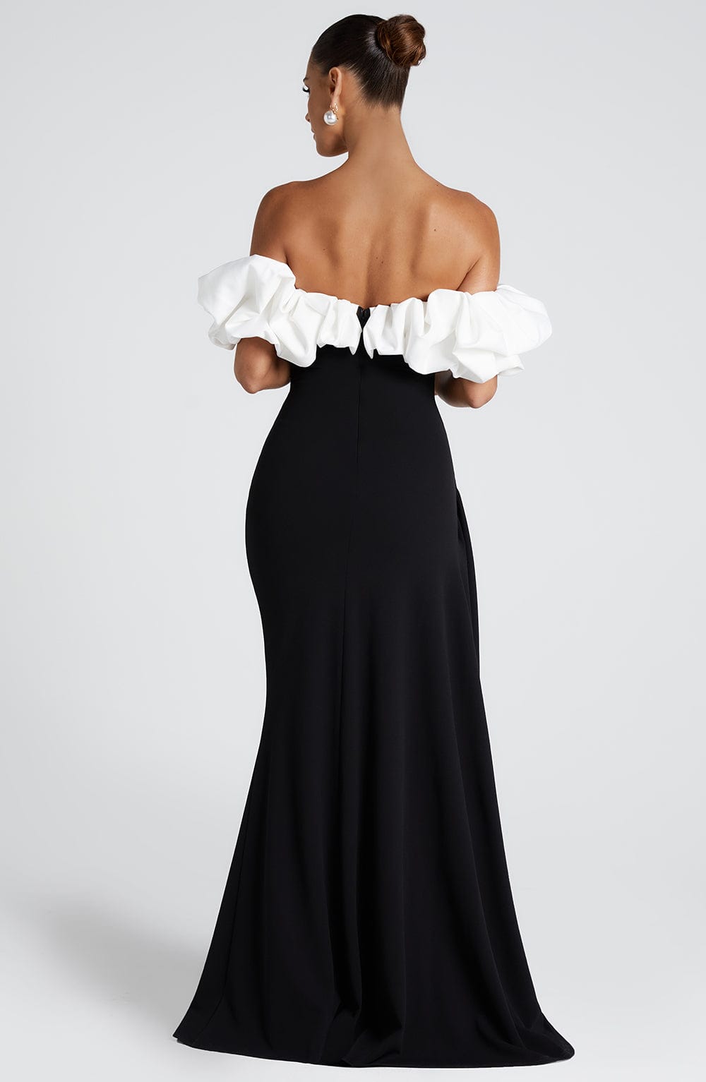Giaoria Maxi Dress in Black/White by Clandour, product photo 3