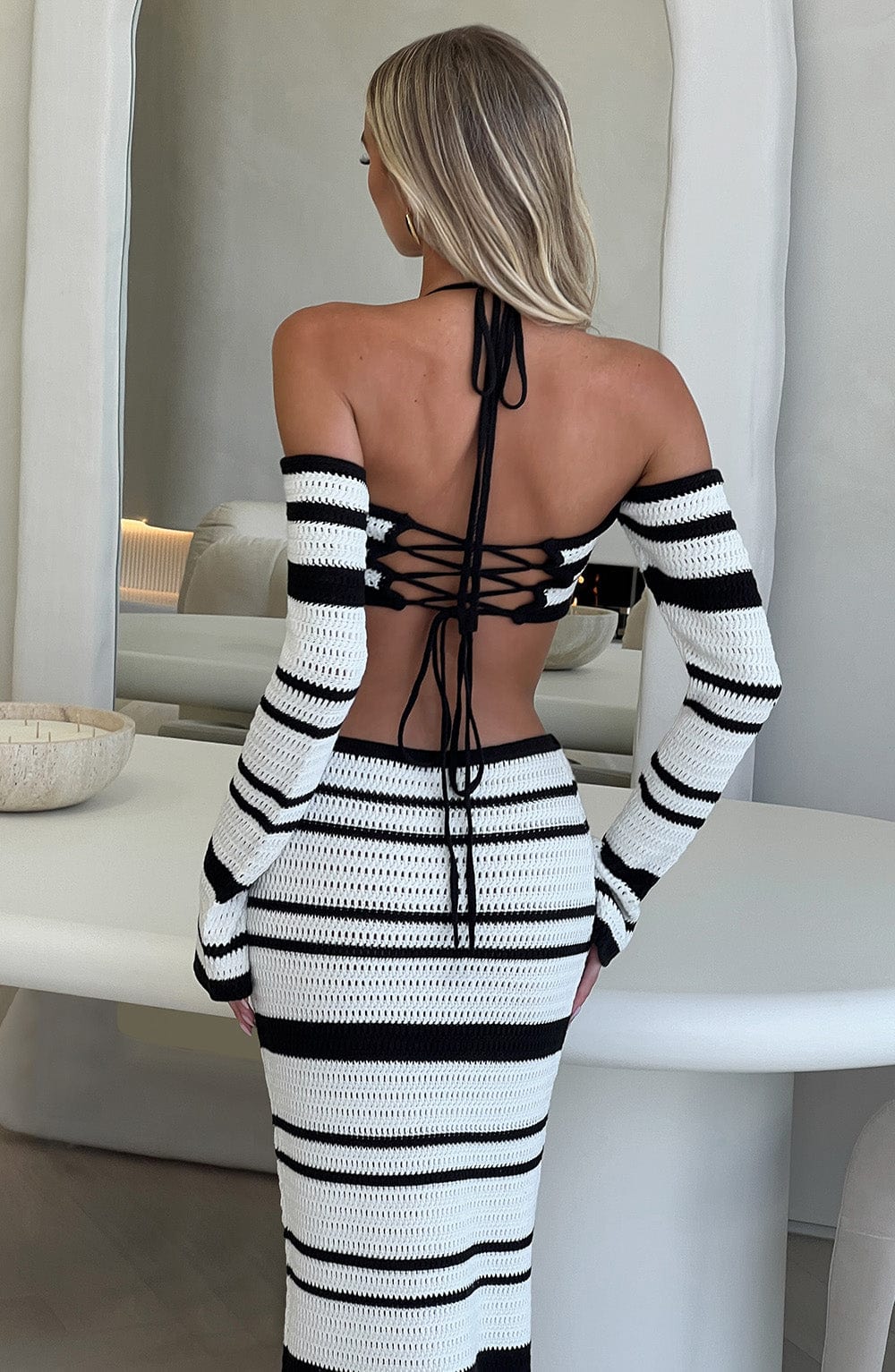 Islaella Top in Black/White by Clandour, product photo 2
