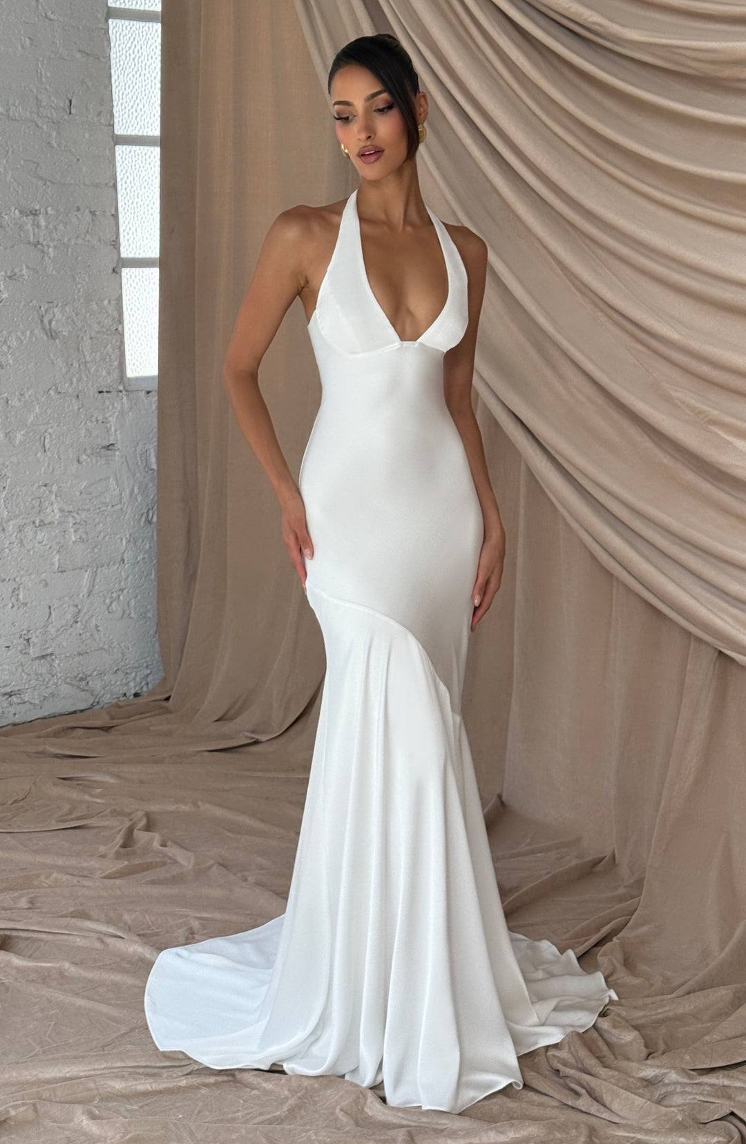 Lumalise Gown in Ivory by Clandour, product photo 2