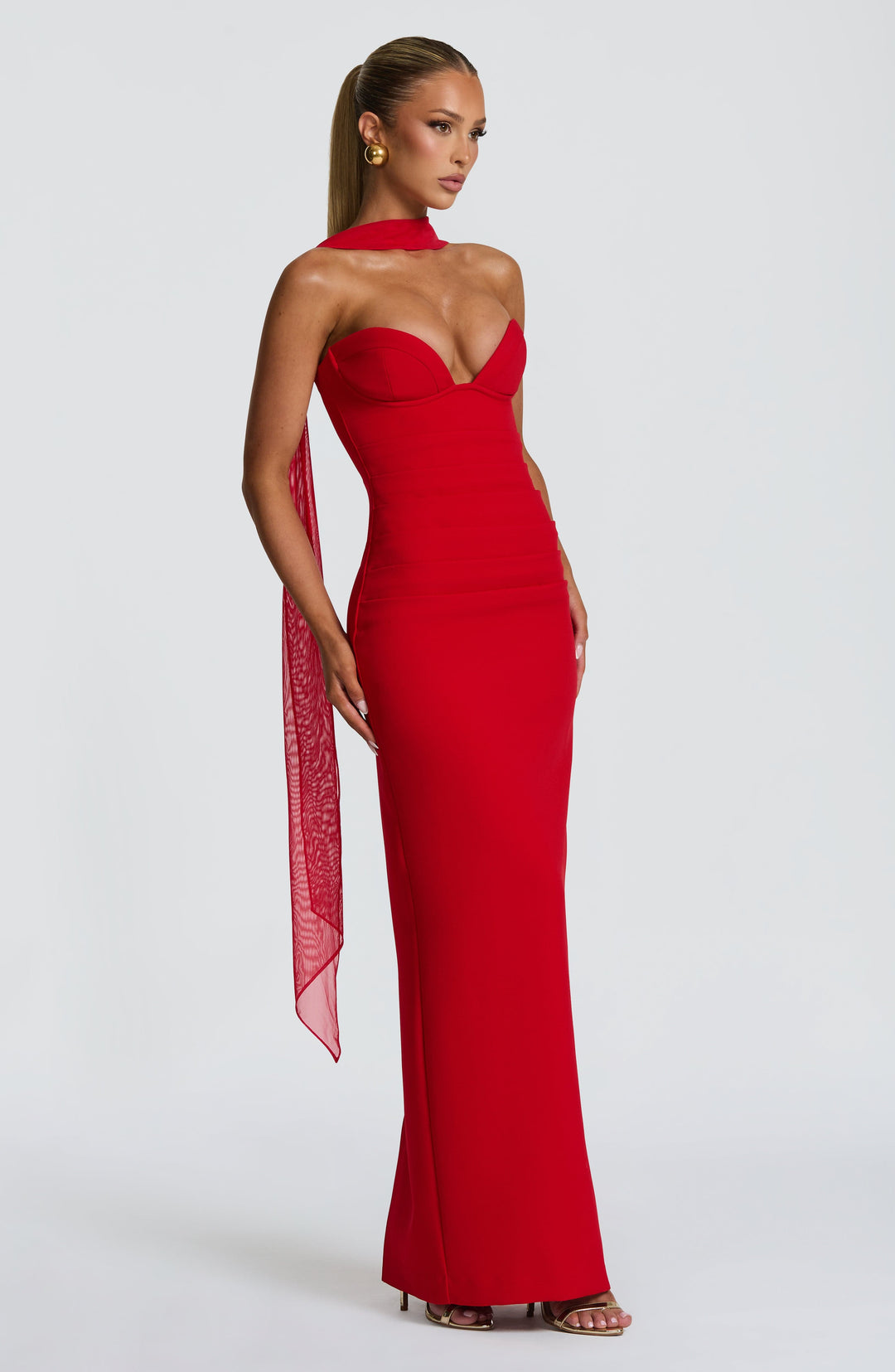 Miravieve Maxi Dress in Red by Clandour, product photo 5