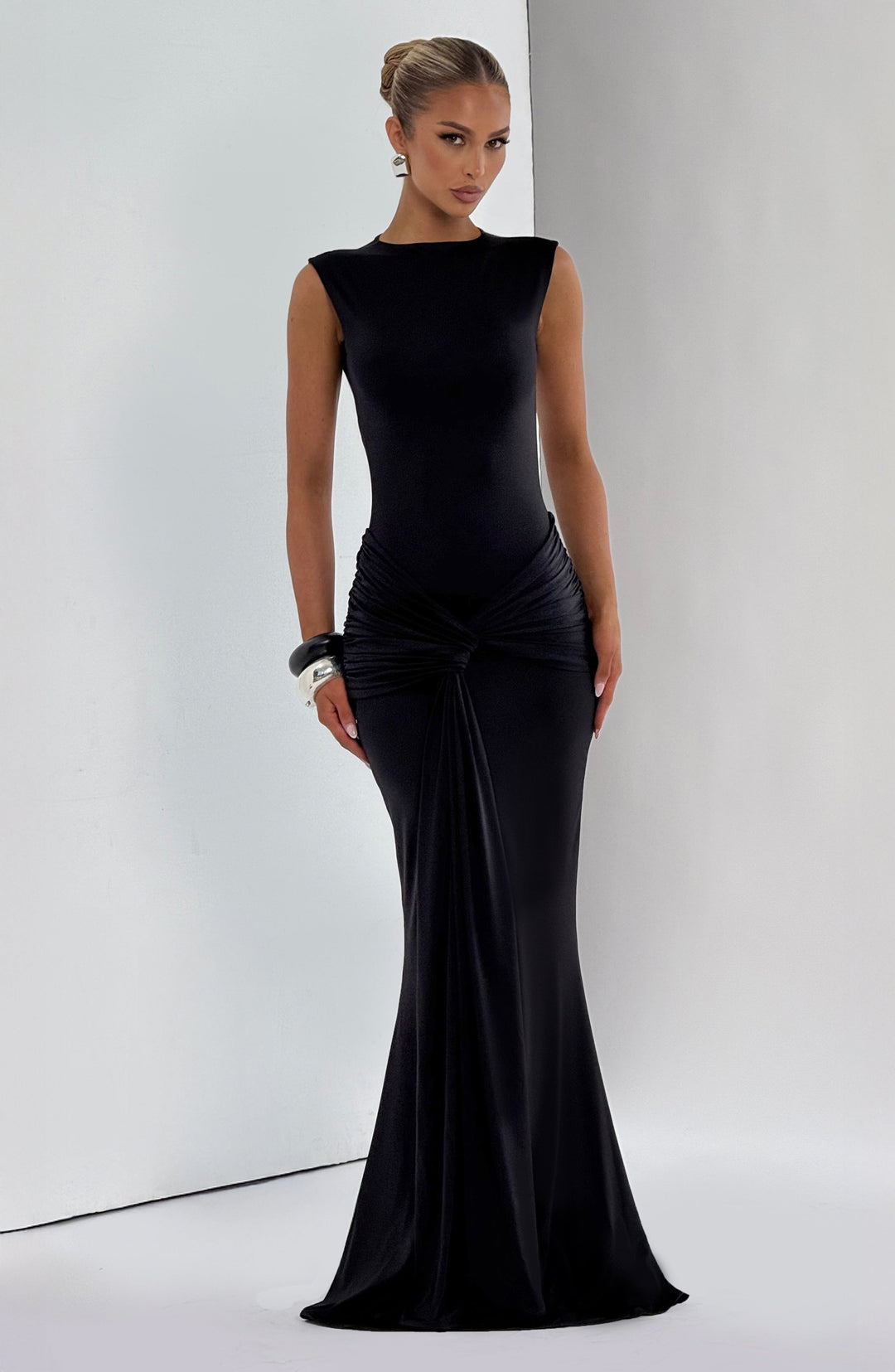 Nolaora Maxi Dress in Black by Clandour, product photo 4