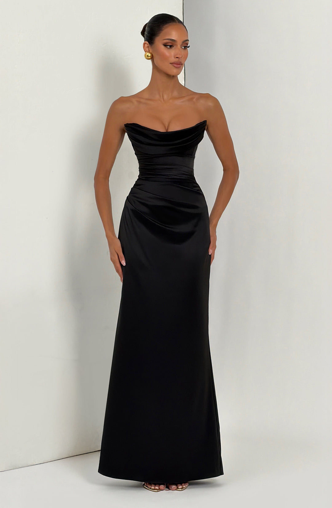 Xarairis Maxi Dress in Black by Clandour, product photo 7