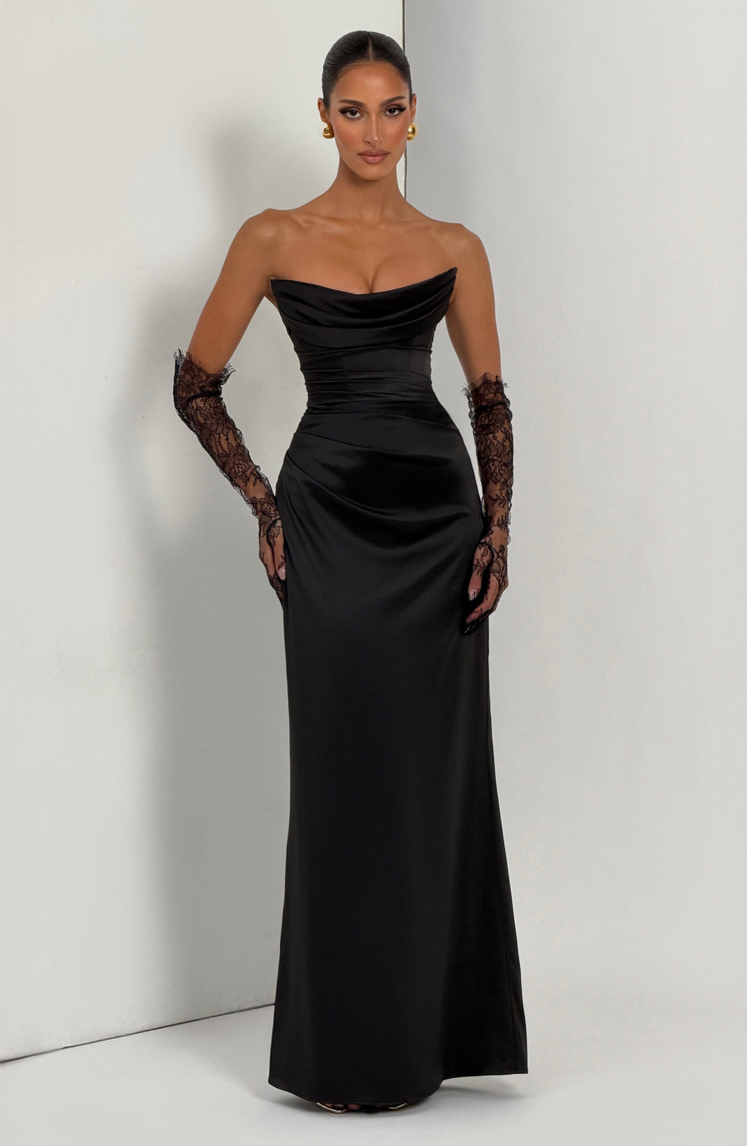 Xarairis Maxi Dress in Black by Clandour, product photo 8