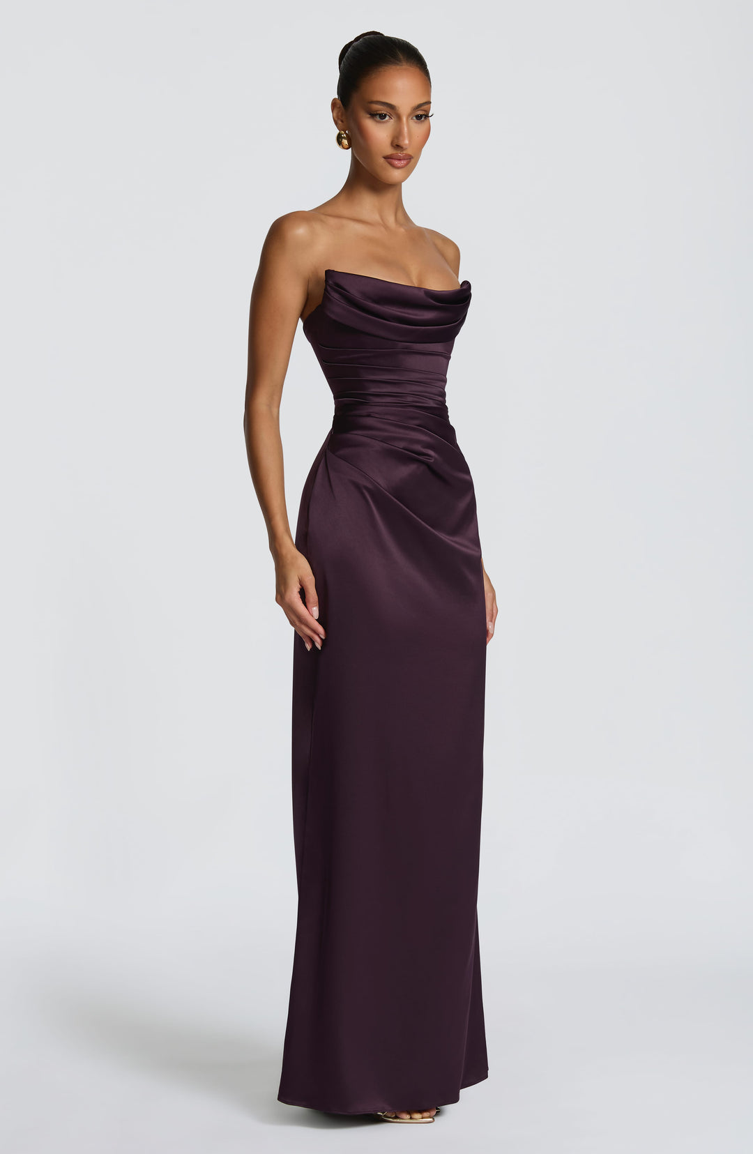 Xarairis Maxi Dress in Plum by Clandour, product photo 3