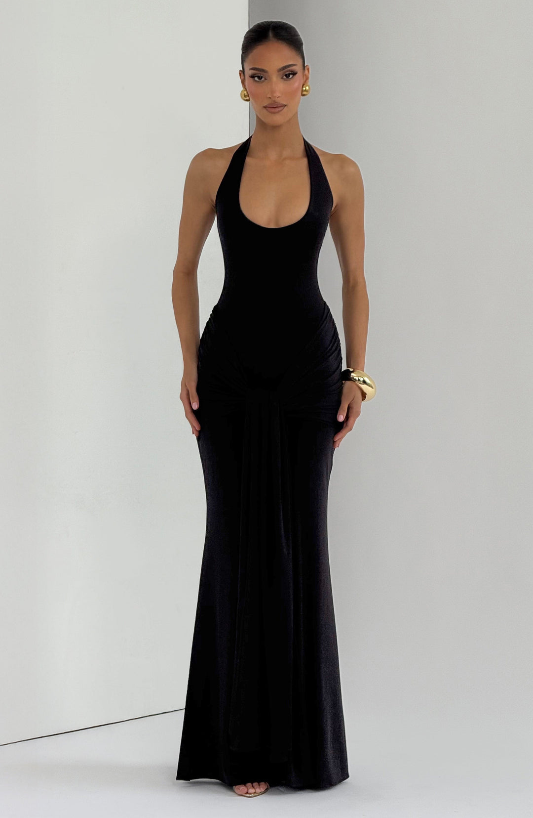 Xaravieve Maxi Dress in Black by Clandour, product photo 7