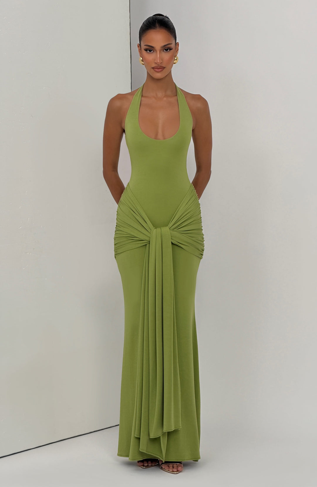 Xaravieve Maxi Dress in Olive by Clandour, product photo 6