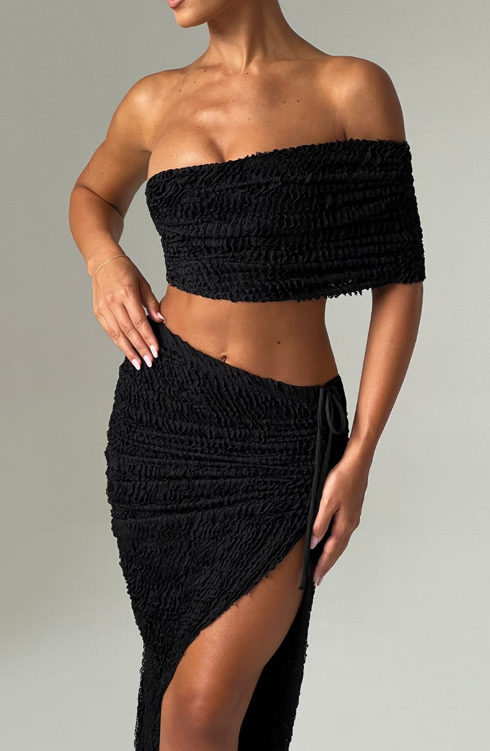 Zellanna Top in Black by Clandour, product photo 2